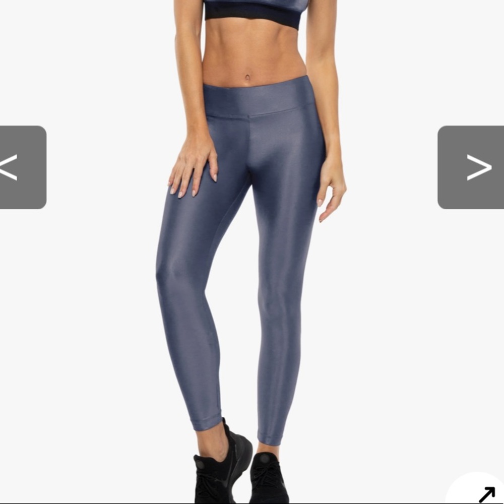 Koral Lustrous Legging in Midnight Blue.  Size Medium.  Like new.